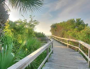 Hodnett Coopers Shipwatch Hotel St. Simons Island Buitenkant foto